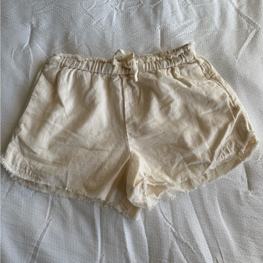 Women's Cream Casual Shorts